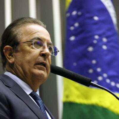 Motta celebra aprovação do fim da escala 6x1 no Senado e destaca participação na elaboração da proposta