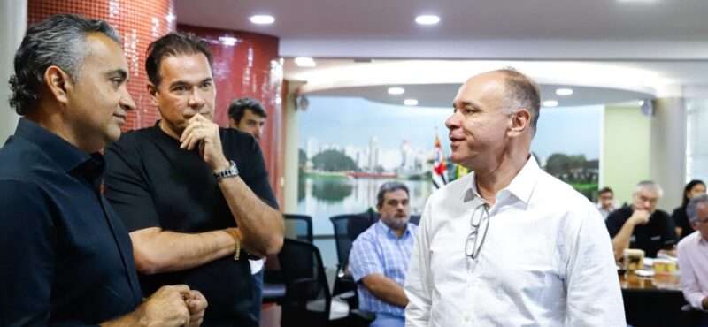 Coronel Fábio recebe Ecovias para discutir melhorias viárias; Marcondes também participou de reunião