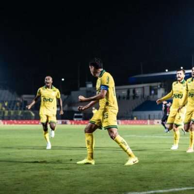 Red Bull Bragantino e Mirassol empatam no duelo paulista; Santos também empata