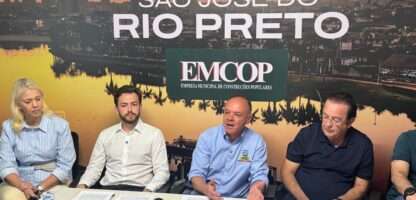 VEJA VÍDEO - Ao lado de Motta, Coronel Fábio divulga lista de selecionados para moradias populares em Rio Preto