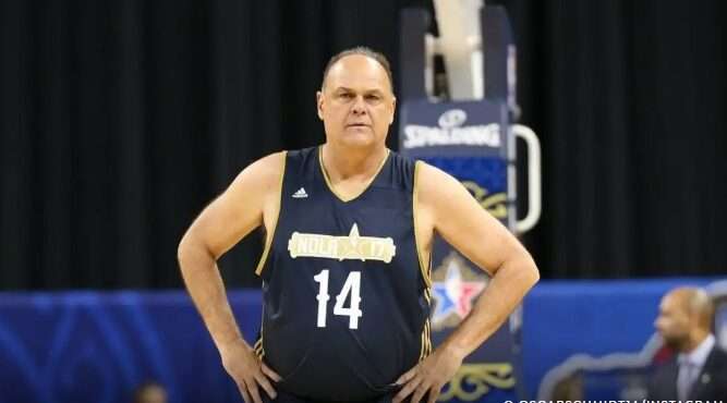 Jogador de basquete Oscar Schmidt morre aos 68 anos em São Paulo