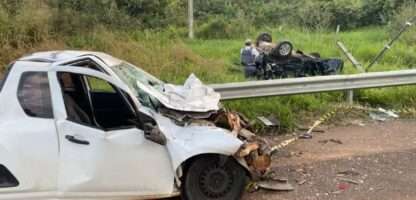 Mulher perde controle do carro, atravessa canteiro e morre em Catanduva