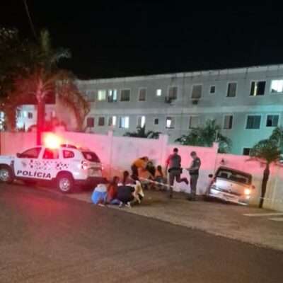 Homem é morto a tiros dentro de carro em Rio Preto; mulher é perseguida e agredida após ataque