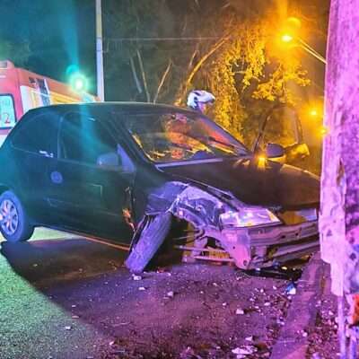 VEJA VÍDEO - Motorista é detido após bater carro em poste e admitir consumo de álcool em Rio Preto