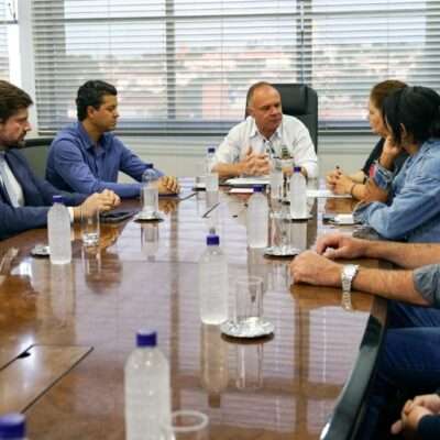 VEJA VÍDEO - Coronel Fábio concede reajuste de 5,4% aos servidores da Emurb