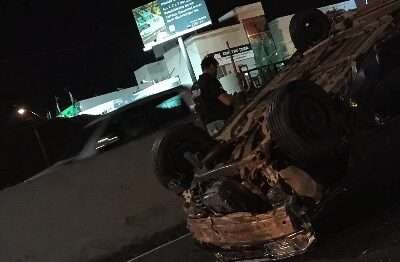 VEJA VÍDEO - Caminhão atinge carro na BR-153 e acidente termina em capotamento em Rio Preto