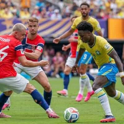 Brasil cai diante da Noruega e dá adeus à Copa do Mundo