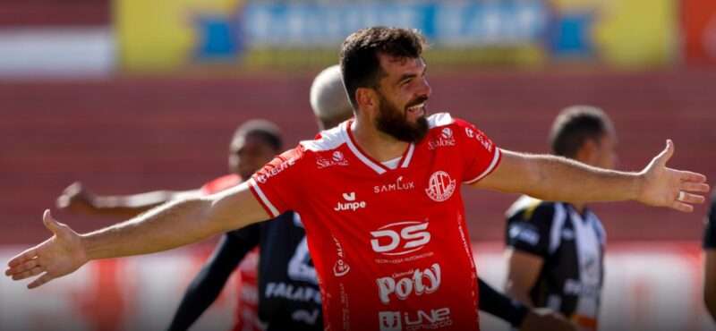 América vence Independente por 2 a 0 e abre vantagem na final