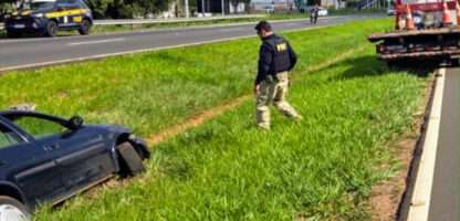 Motorista sofre acidente na BR-153 e bafômetro registra 1,06 mg/L de álcool em Rio Preto