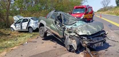 Acidente com dois carros e caminhão deixa feridos perto de Monte Aprazível
