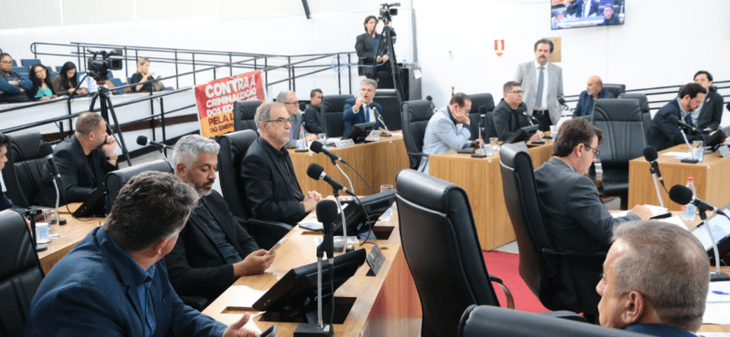 Câmara rejeita remanejamento de R$ 35,4 milhões após reação a corte de verba da Saúde em Rio Preto